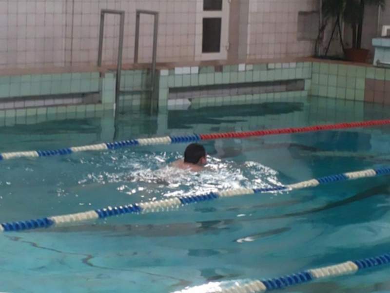 Nadar en la piscina Irtysh Omsk