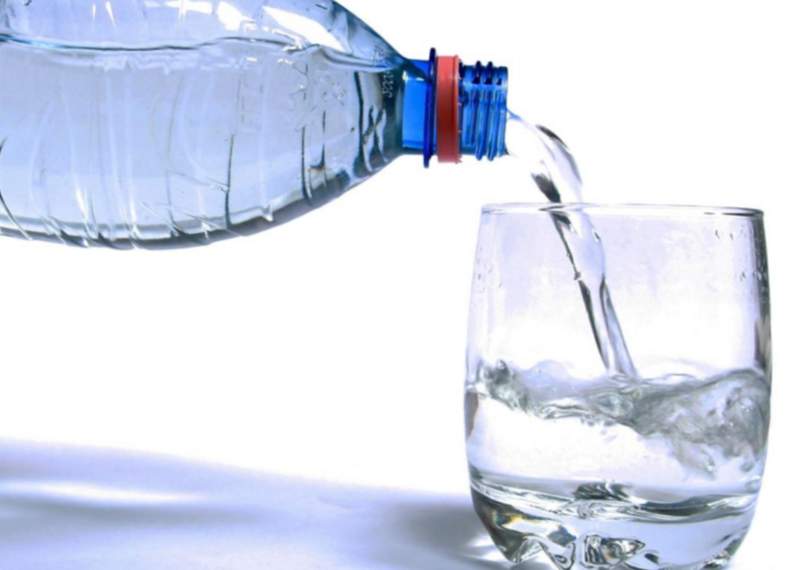 quina aigua per beure per perdre pes