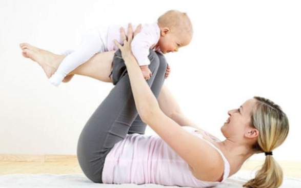 Puedes hacer yoga después del parto