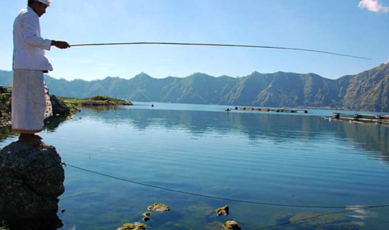 Pesca del llac a Bali.