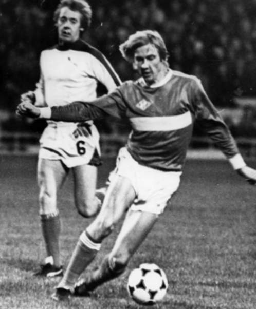 Jugador de futbol soviètic Sergey Shavlo