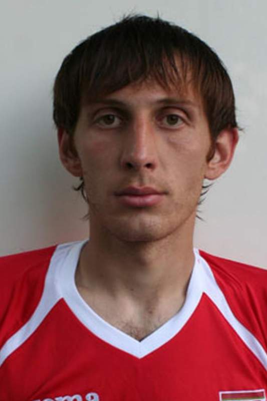 Jugador de futbol Pavel Alikin