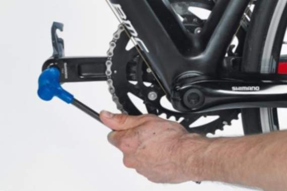 Repararea pedalelor pentru biciclete